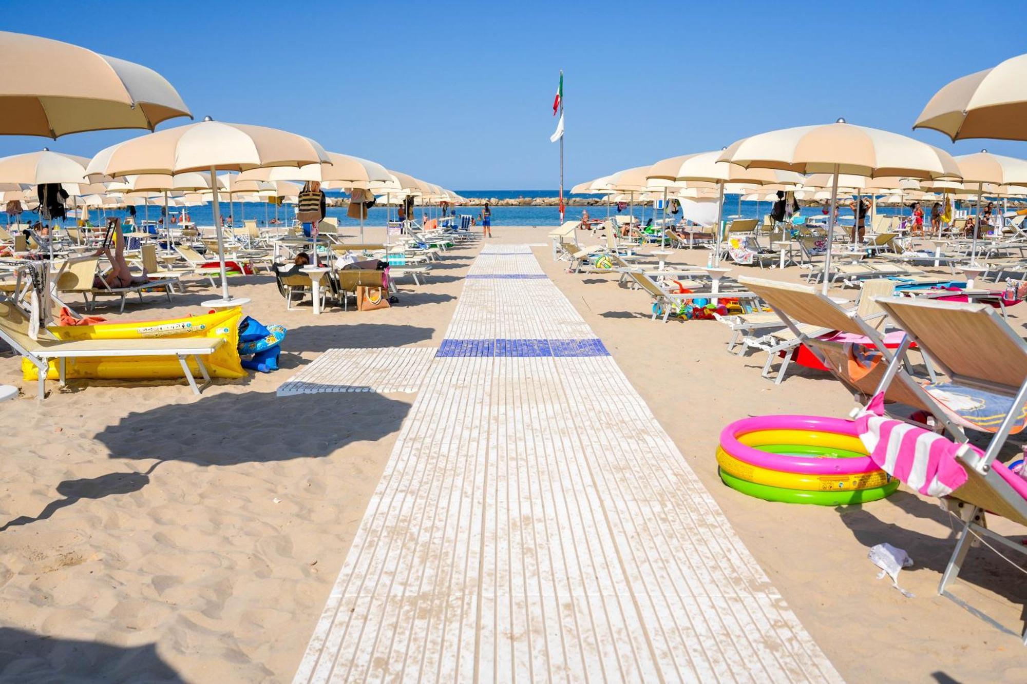 Residence Sunrise San Benedetto del Tronto Luaran gambar